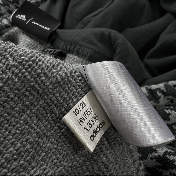 SOLD ARCHIVE - IVY PARK Adidas Hoodie - Picture 10 of 10